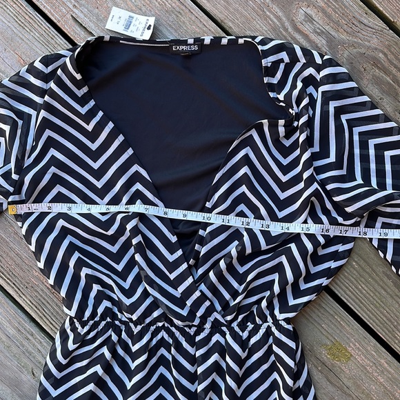 NWT Express contemporary dress XS-S - Picture 7 of 10